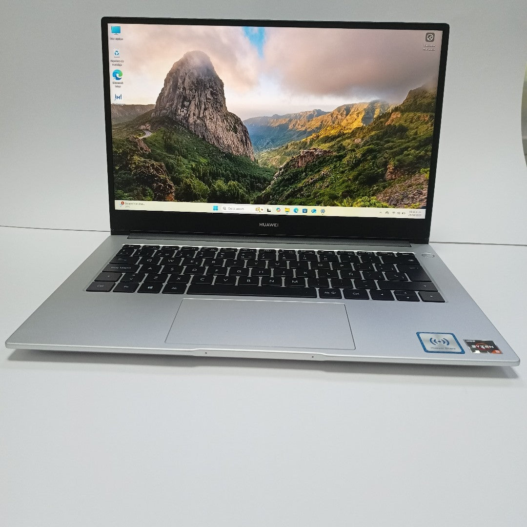 LAPTOP HUAWEI MATEBOOK D14 NBL-WAQ9R (2022) 512 GB SSD 8 GB RAM (SEMINUEVO)