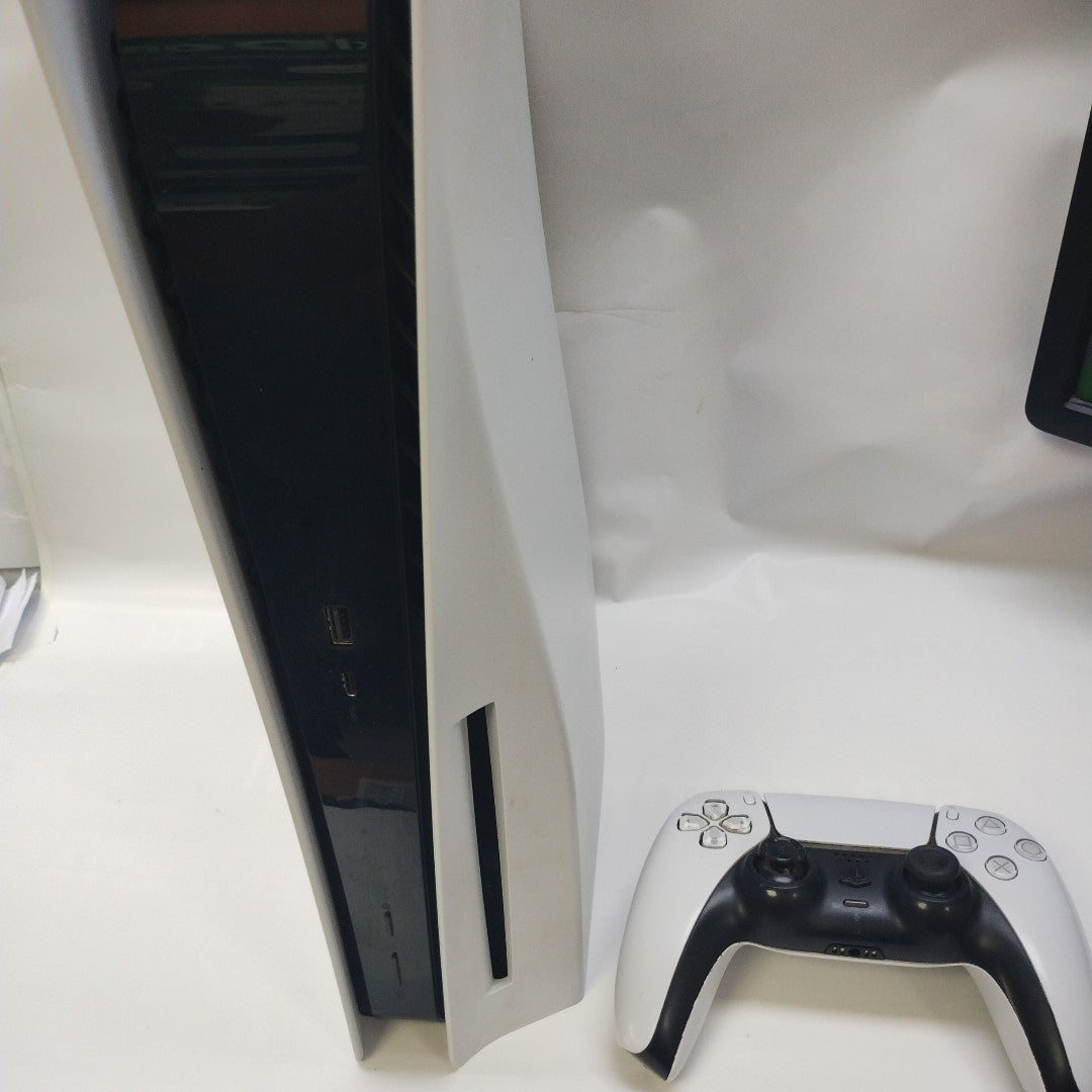CONSOLA DE VIDEOJUEGO SONY PS5 825 SSD (SEMINUEVO)