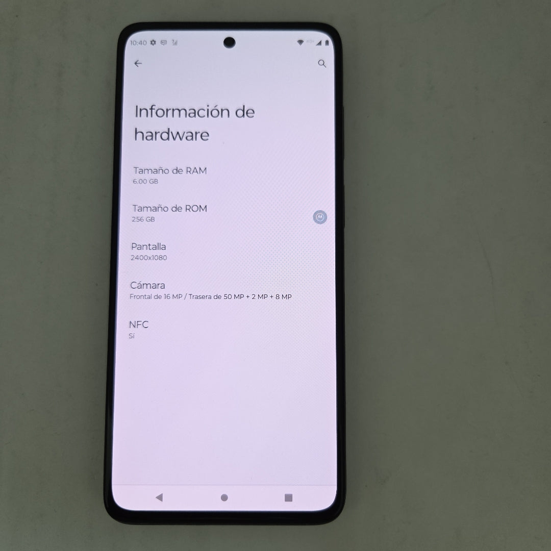 CELULAR MOTOROLA MOTO G52 XT2221-2 256 GB 6 GB RAM (SEMINUEVO)