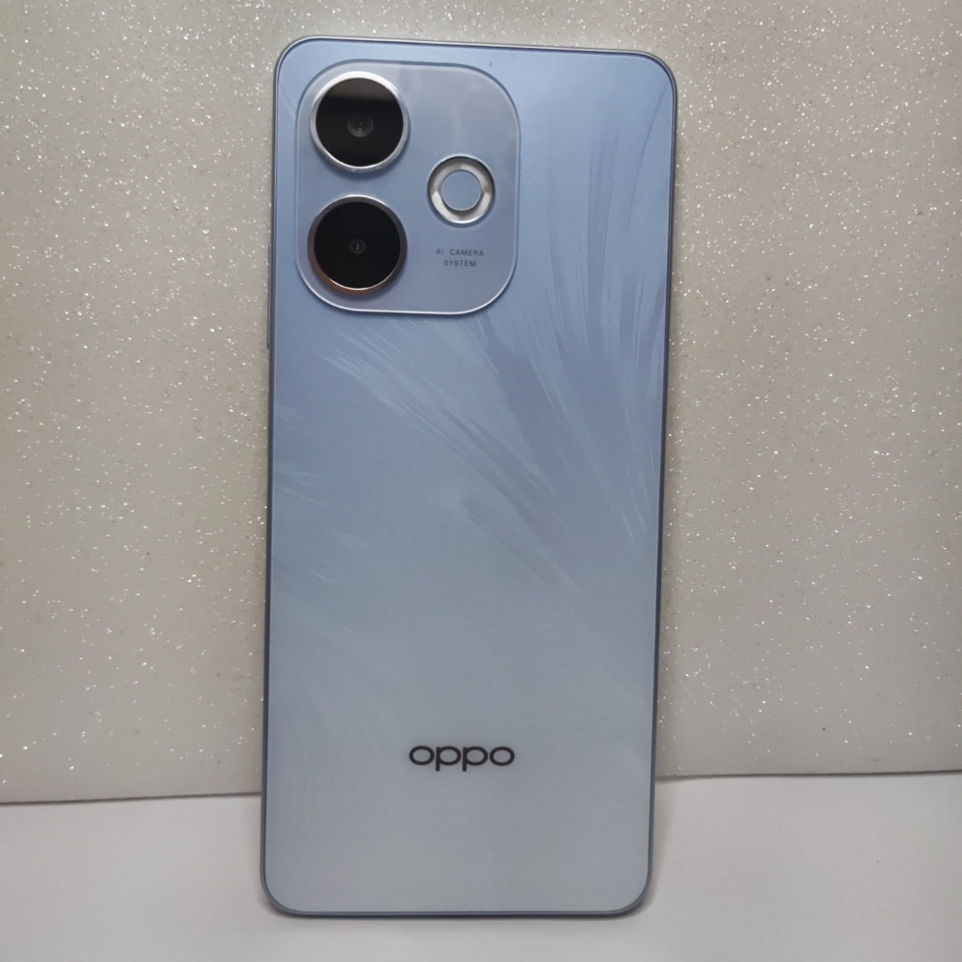CELULAR OPPO  A5 PRO CPH2711 (2025) 256 GB 8 GB RAM (SEMINUEVO)