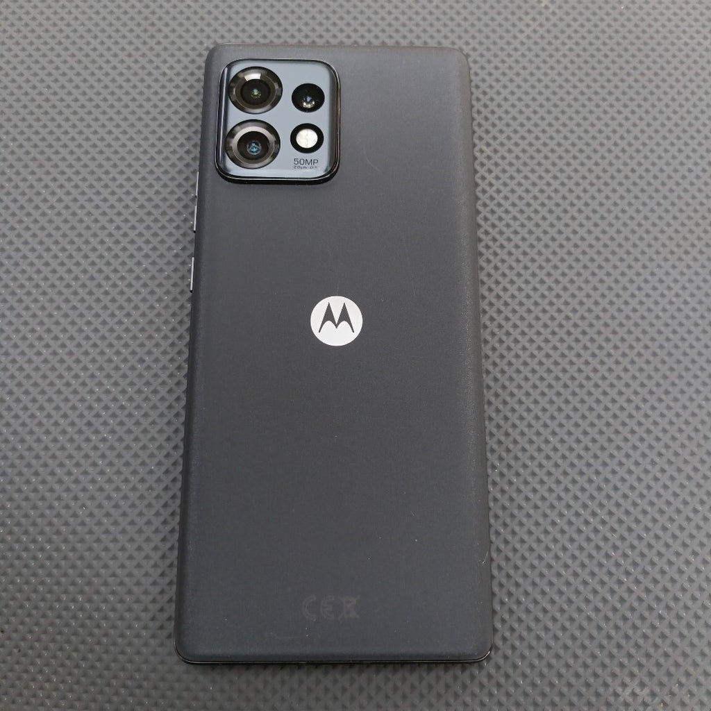 CELULAR MOTOROLA EDGE 40 PRO XT2301-4 256 GB 12 GB RAM (SEMINUEVO)