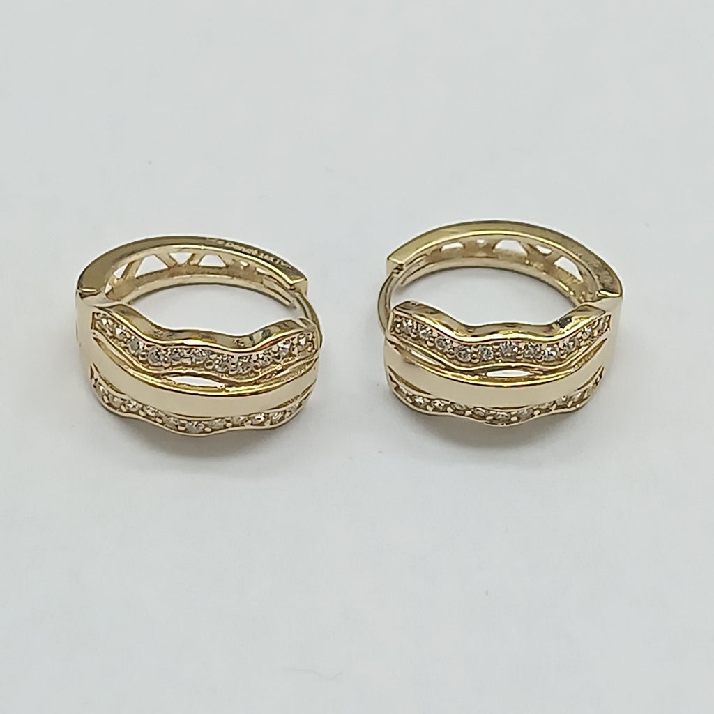 HUGGIES ORO 14K 2.5 (NUEVO)
