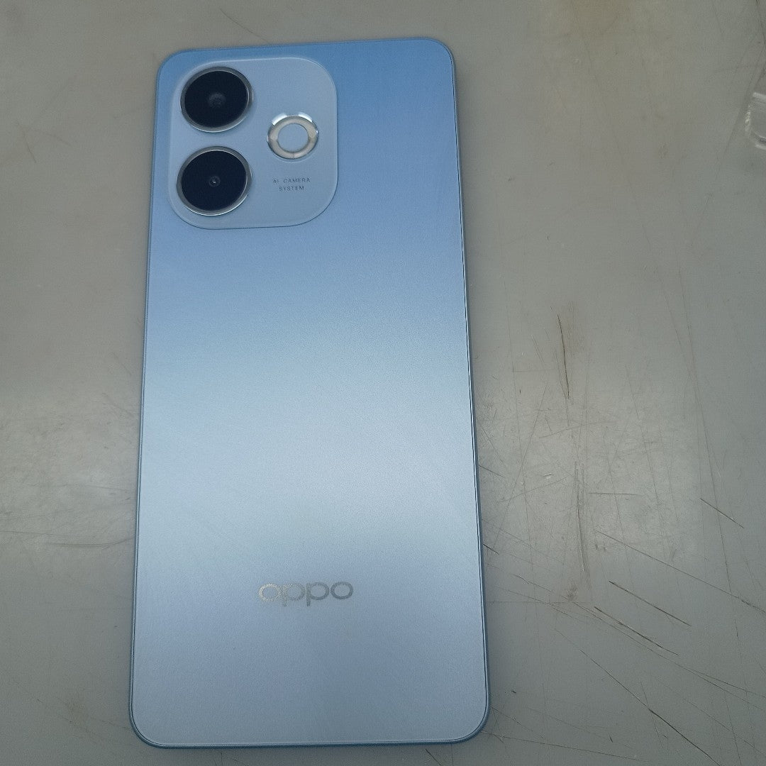 CELULAR OPPO  A5 PRO CPH2711 (2025) 256 GB 8 GB RAM (SEMINUEVO)