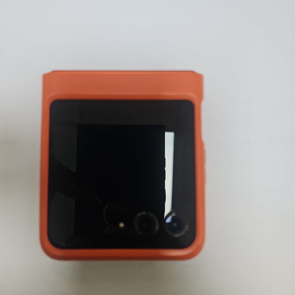 CELULAR MOTOROLA RAZR 50 5G XT2453-1 512 GB 12 GB RAM (SEMINUEVO)