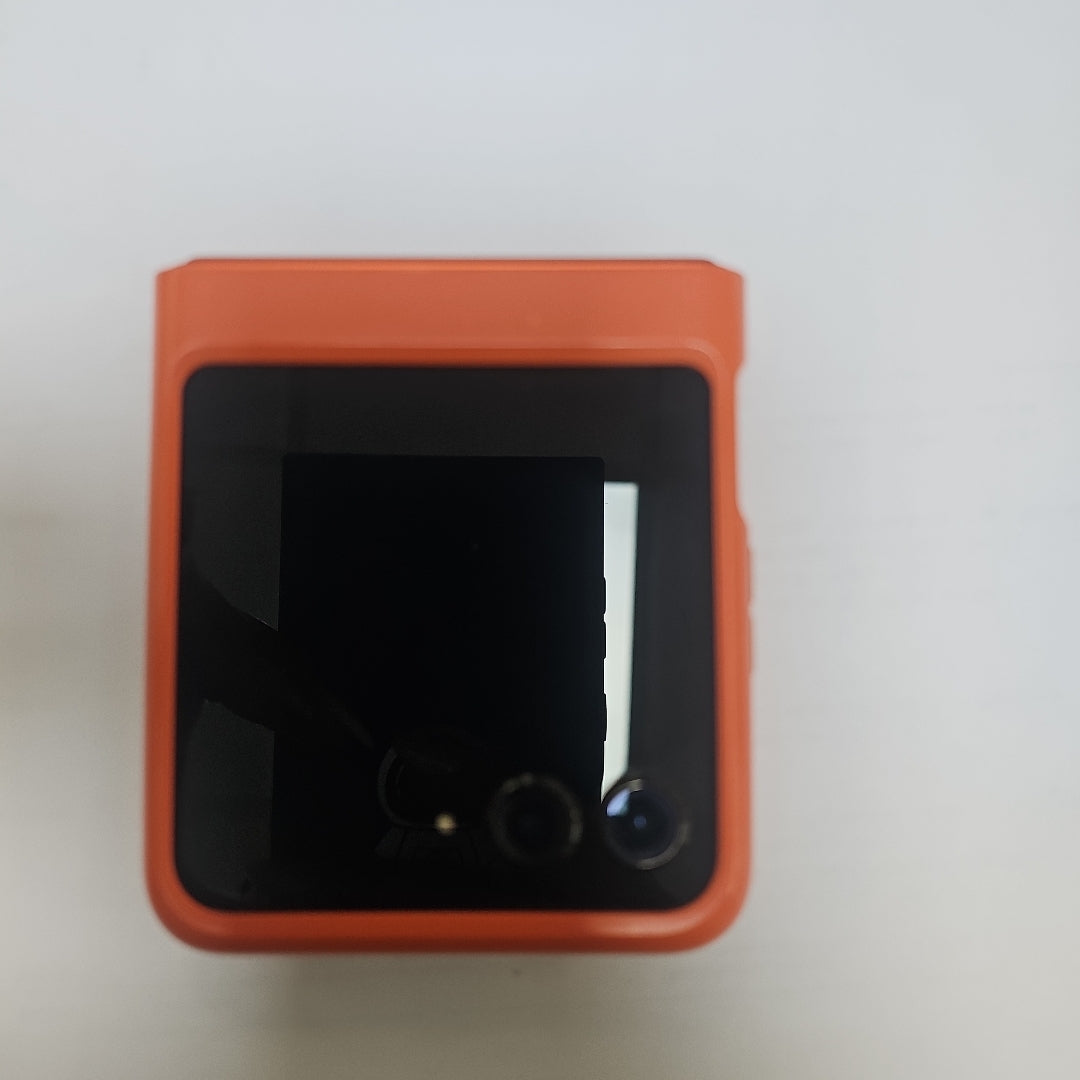 CELULAR MOTOROLA RAZR 50 5G XT2453-1 512 GB 12 GB RAM (SEMINUEVO)