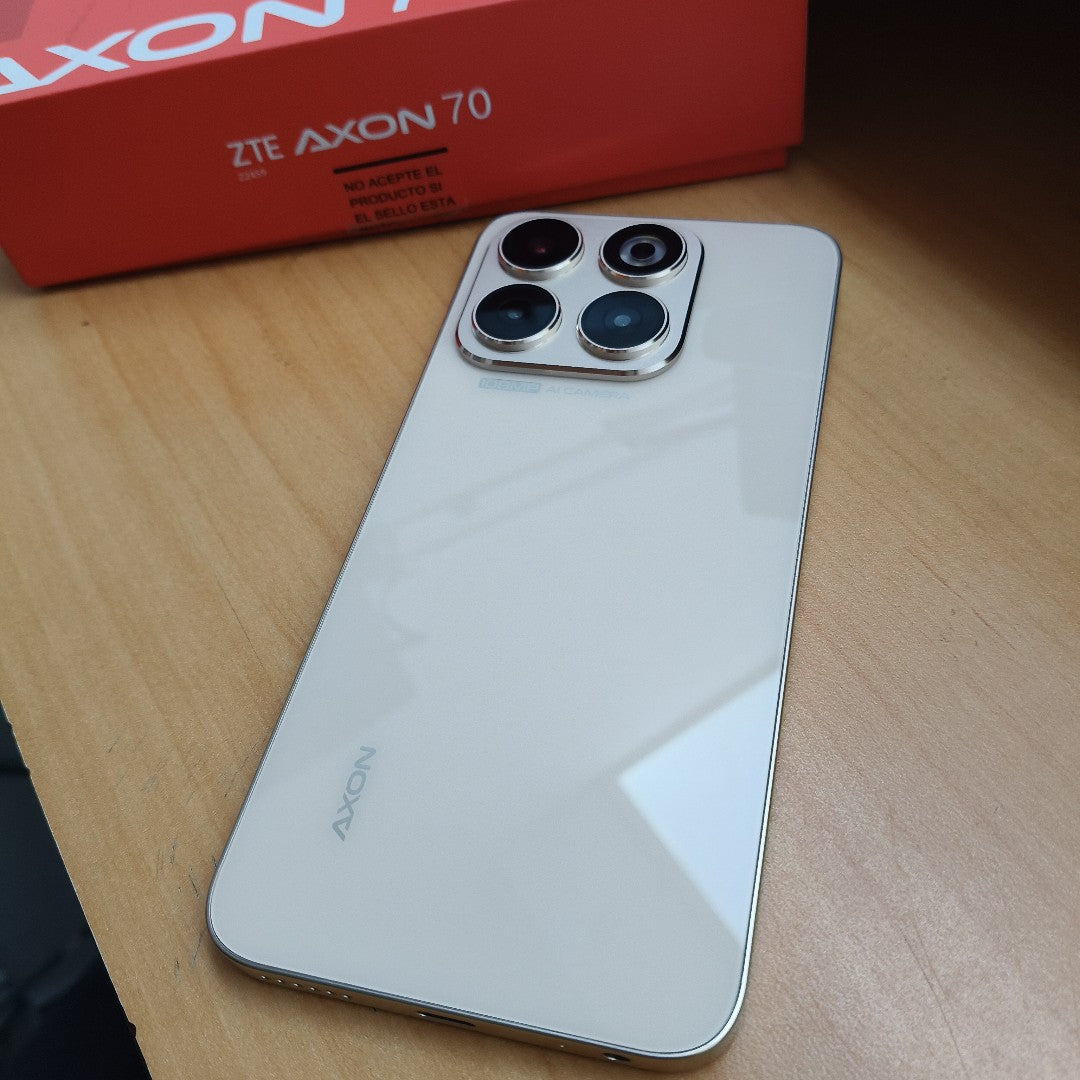 CELULAR ZTE AXON 70 Z2459 256 GB 6 GB RAM (SEMINUEVO)