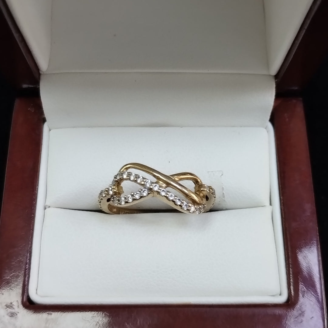 ANILLITO. ORO. 10 K 1.8 GRMS (SEMINUEVO)