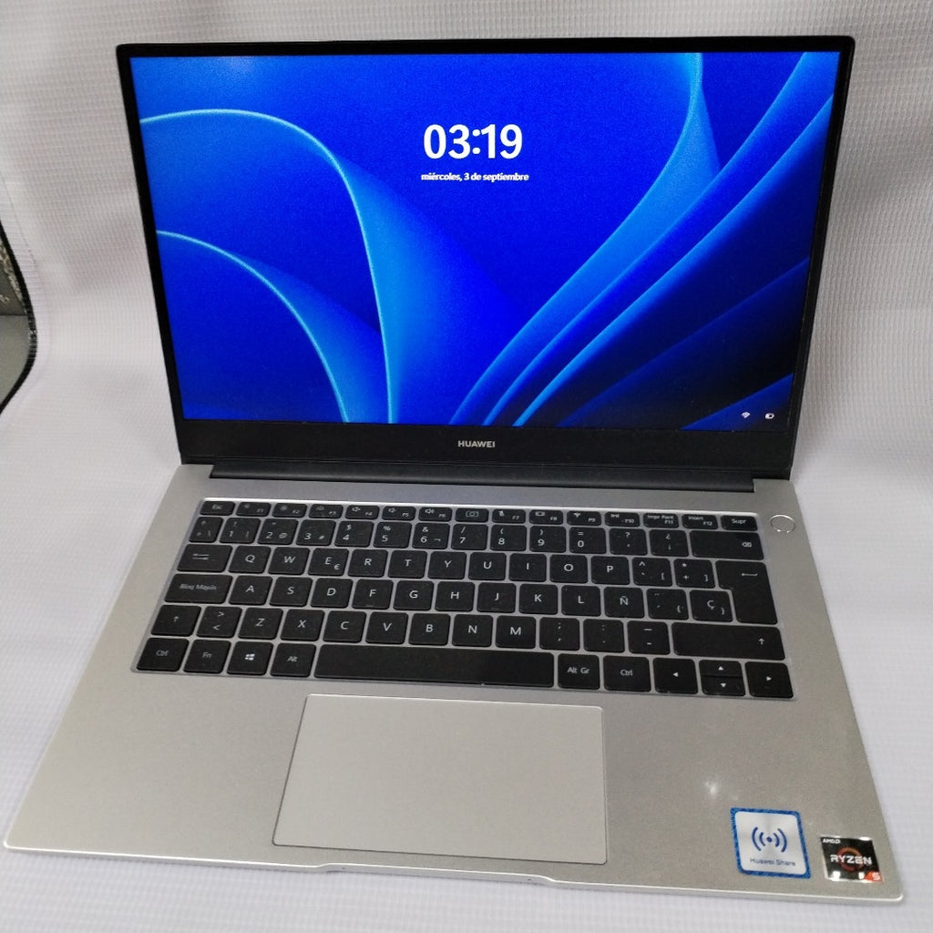 LAPTOP HUAWEI MATEBOOK D14 NBL-WAQ9R (2022) 512 GB SSD 8 GB RAM (SEMINUEVO)