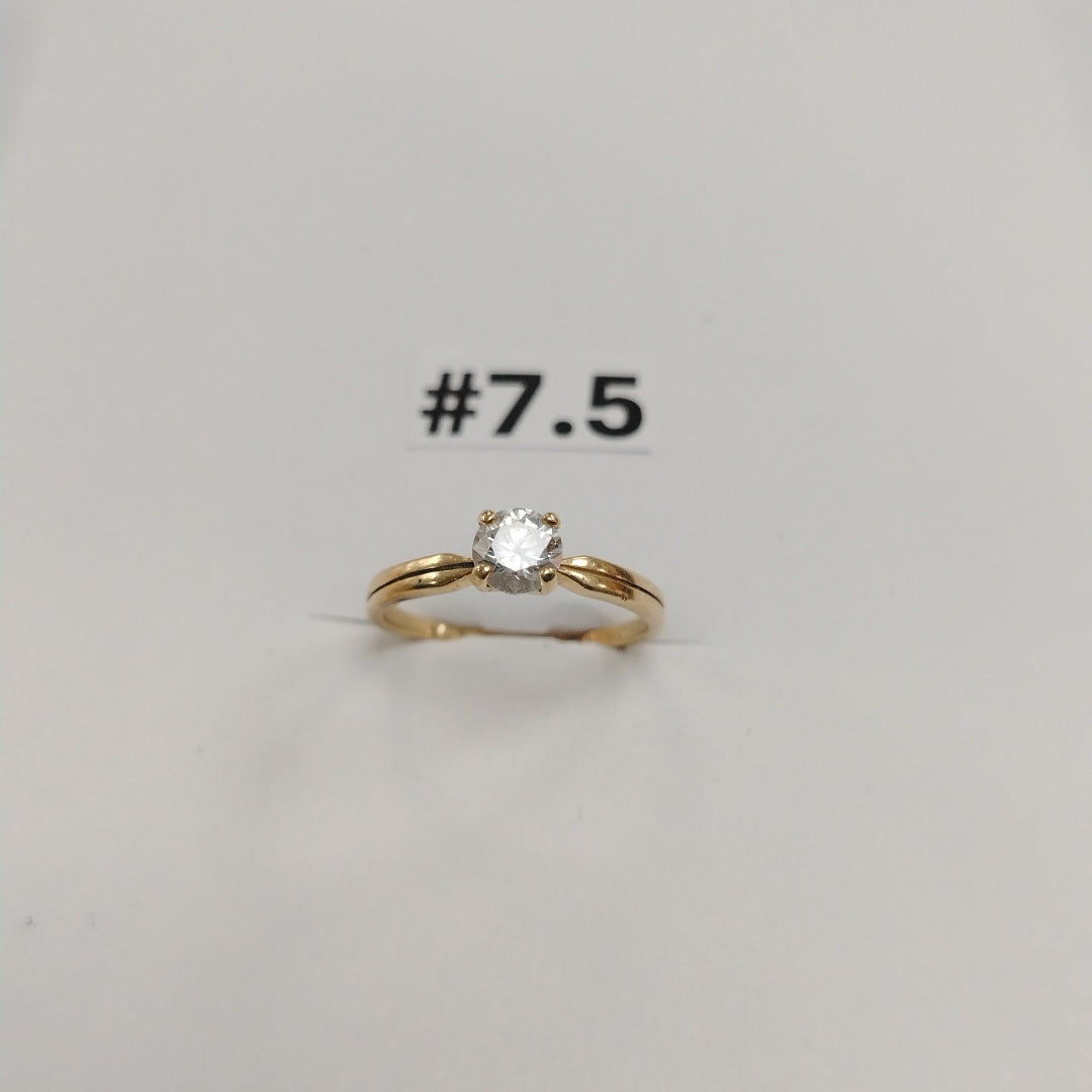 SOLITARIO. ORO. 14 K 2.1 GRMS (SEMINUEVO)