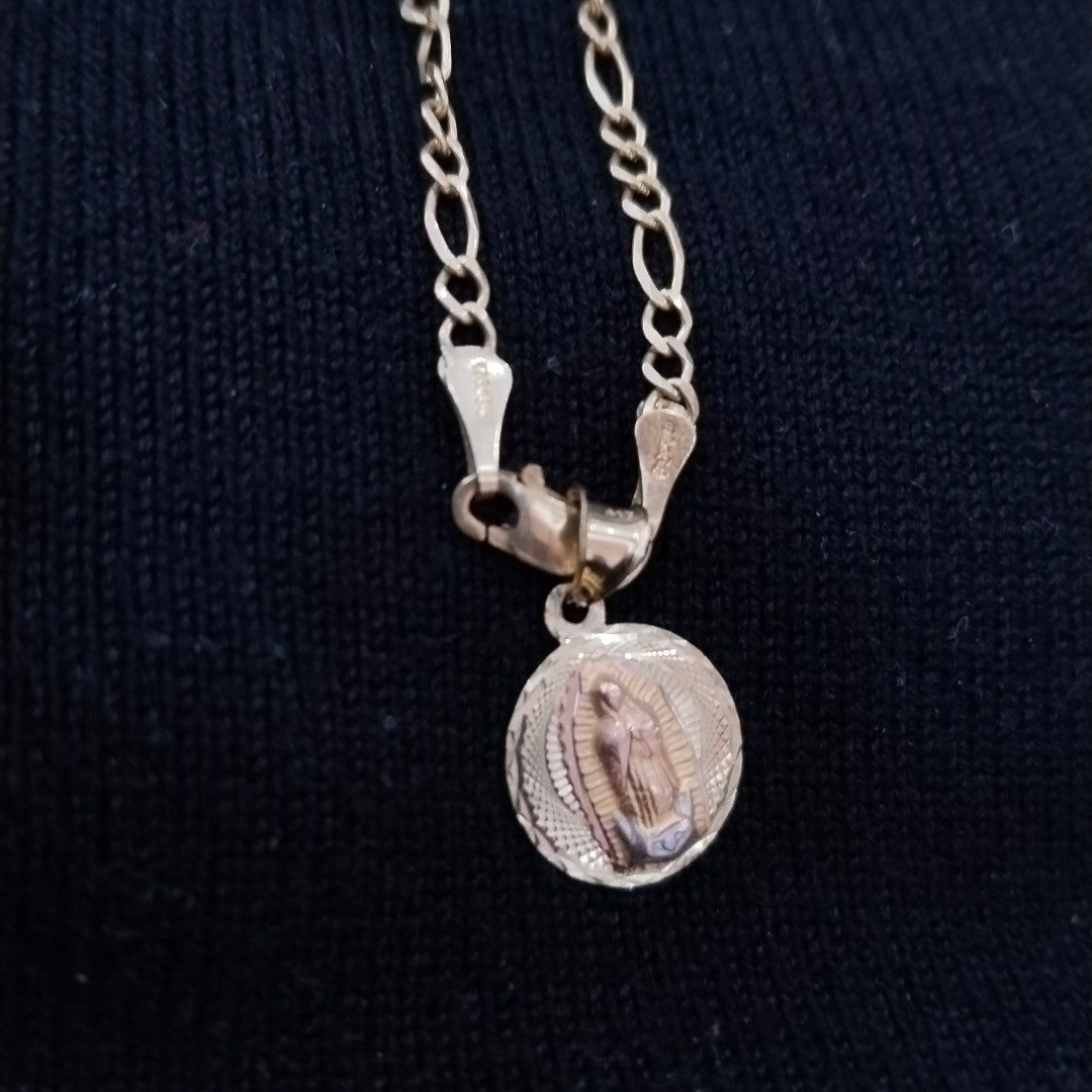 CADENA, MEDALLA RELIGIOSA. ORO. 10 K 5.7 GRMS (SEMINUEVO)