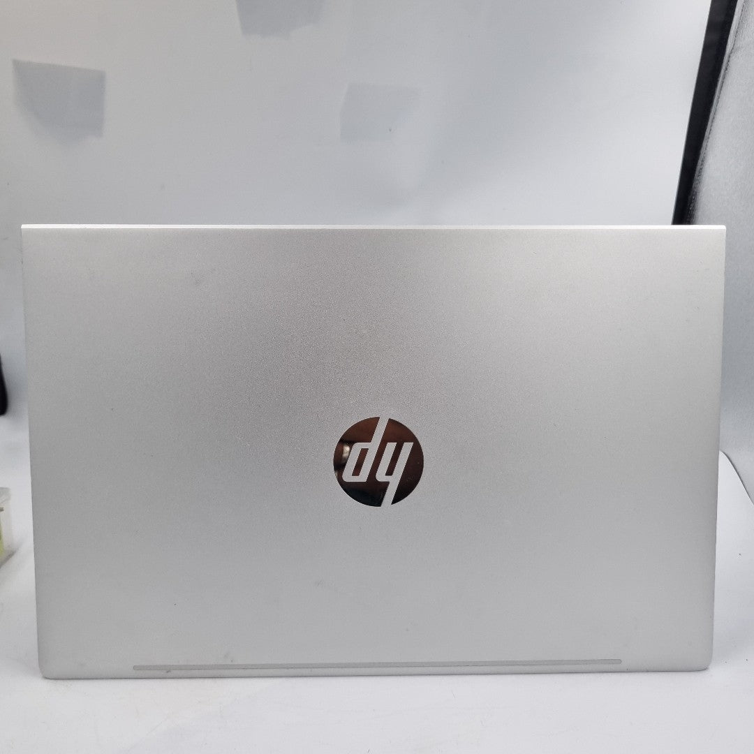 LAPTOP HP PROBOOK 440 G8 (2022) 256 GB SSD 8 GB RAM (SEMINUEVO)