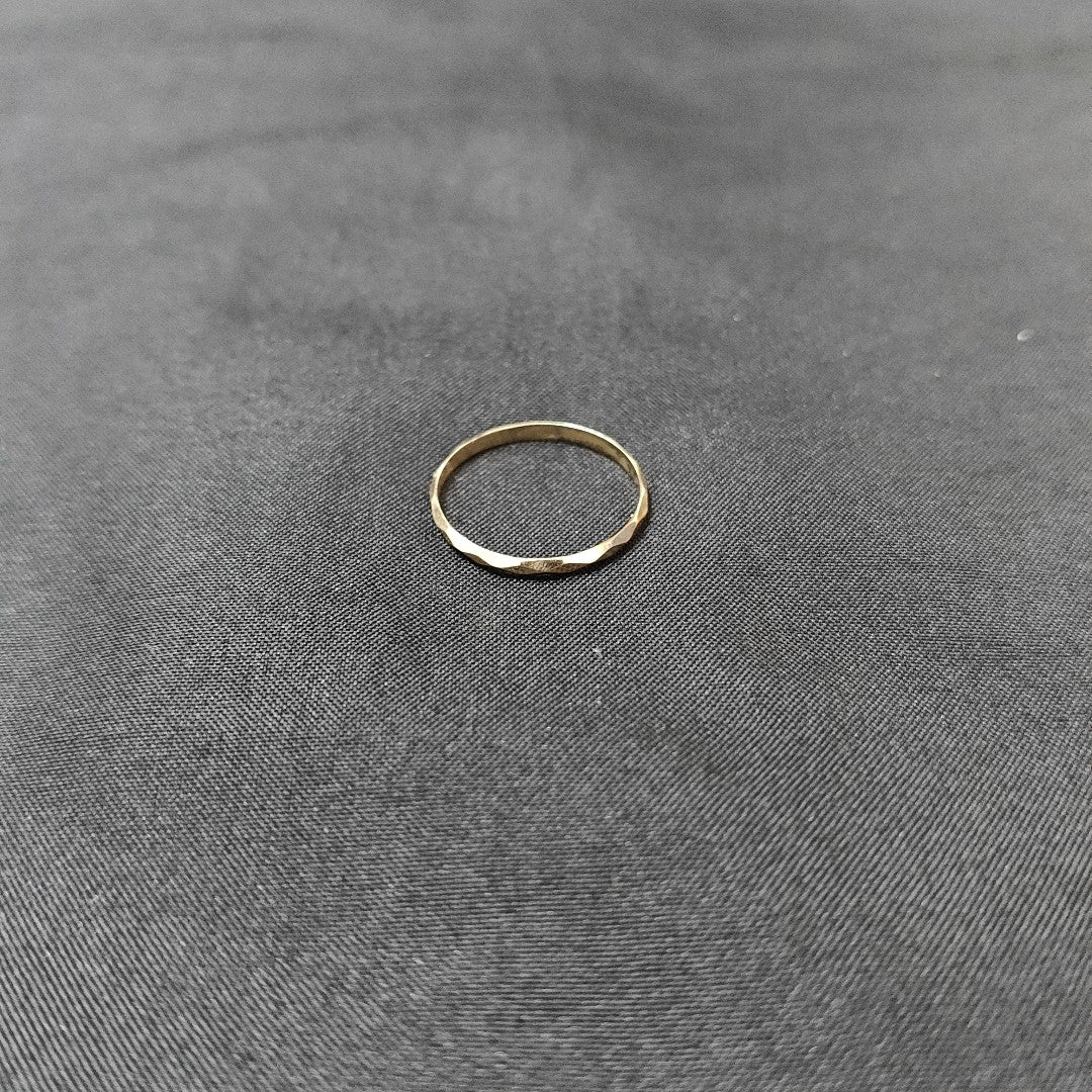 ANILLITO. ORO. 14 K 0.6 GRMS (SEMINUEVO)