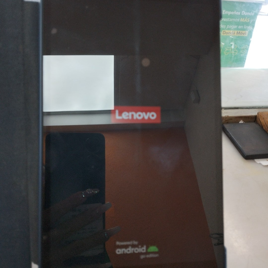 TABLETA LENOVO TAB M8 TB300FU (2023) 32 GB 3 GB RAM (SEMINUEVO)