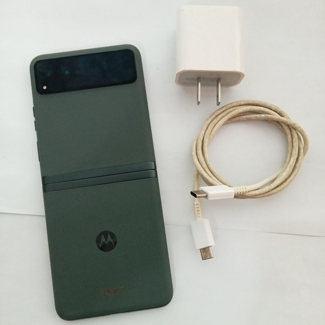 CELULAR MOTOROLA RAZR 40 XT2323-1 (2023) 256 GB 8 GB RAM (SEMINUEVO)