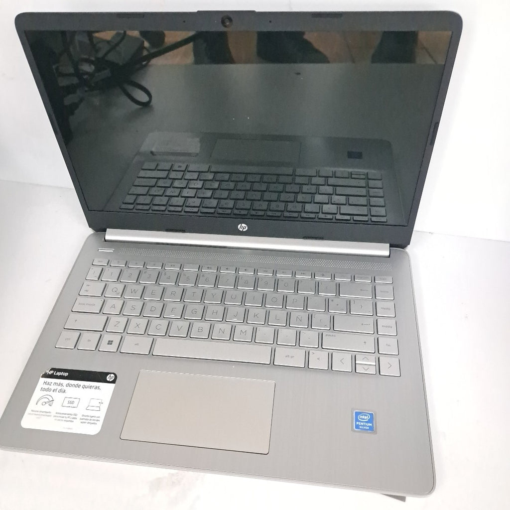 LAPTOP HP 14-DQ0505LA (2023) 256 GB SSD 8 GB RAM (SEMINUEVO)