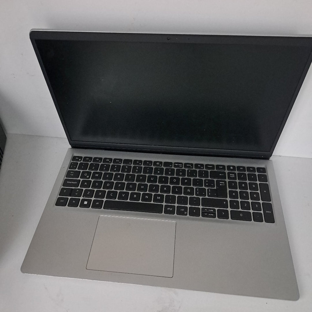 LAPTOP DELL INSPIRON 15 3511 (2023) 256 GB SSD 8 GB RAM (SEMINUEVO)