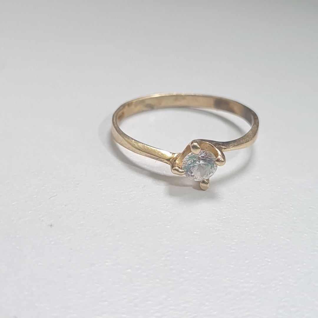 ANILLITO, SOLITARIO. ORO. 14 K 1.2 GRMS (SEMINUEVO)