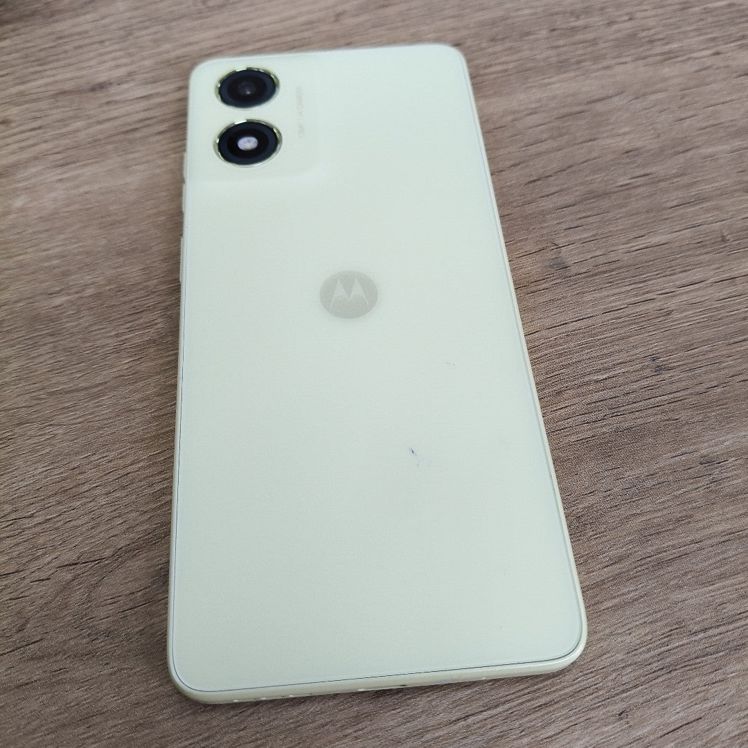 CELULAR MOTOROLA MOTO E14 XT2421-12 (2024) 64 GB 2 GB RAM (SEMINUEVO)