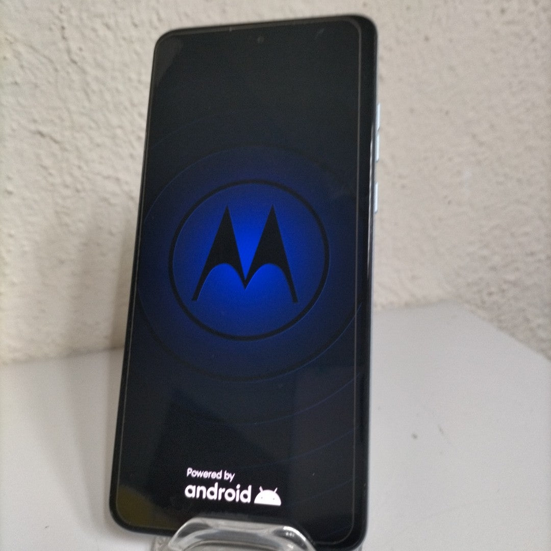 CELULAR MOTOROLA MOTO G84 XT2347-1 (2023) 256 GB 8 GB RAM (SEMINUEVO)