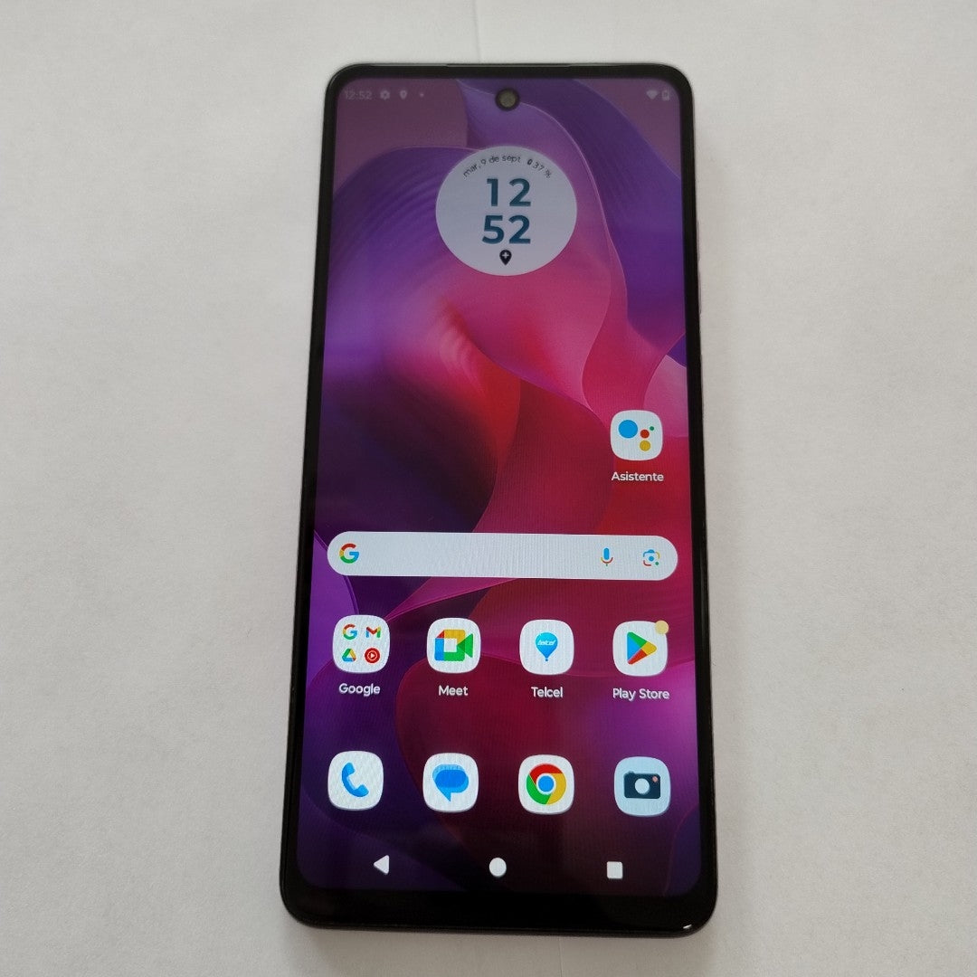 CELULAR MOTOROLA MOTO G24 XT2423-1 (2024) 256 GB 4 GB RAM (SEMINUEVO)