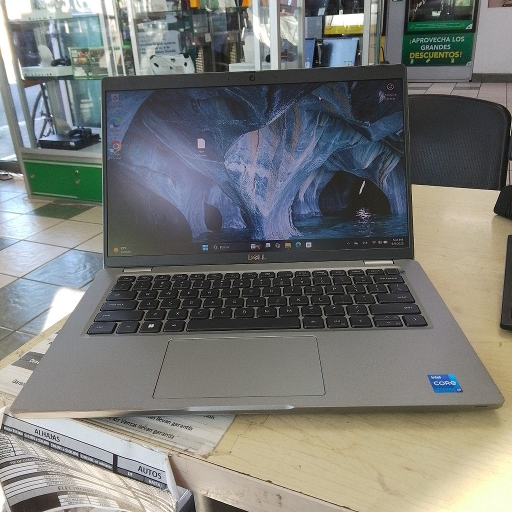 LAPTOP DELL LATITUDE 5420 (2022) 512 GB SSD 16 GB RAM (SEMINUEVO)