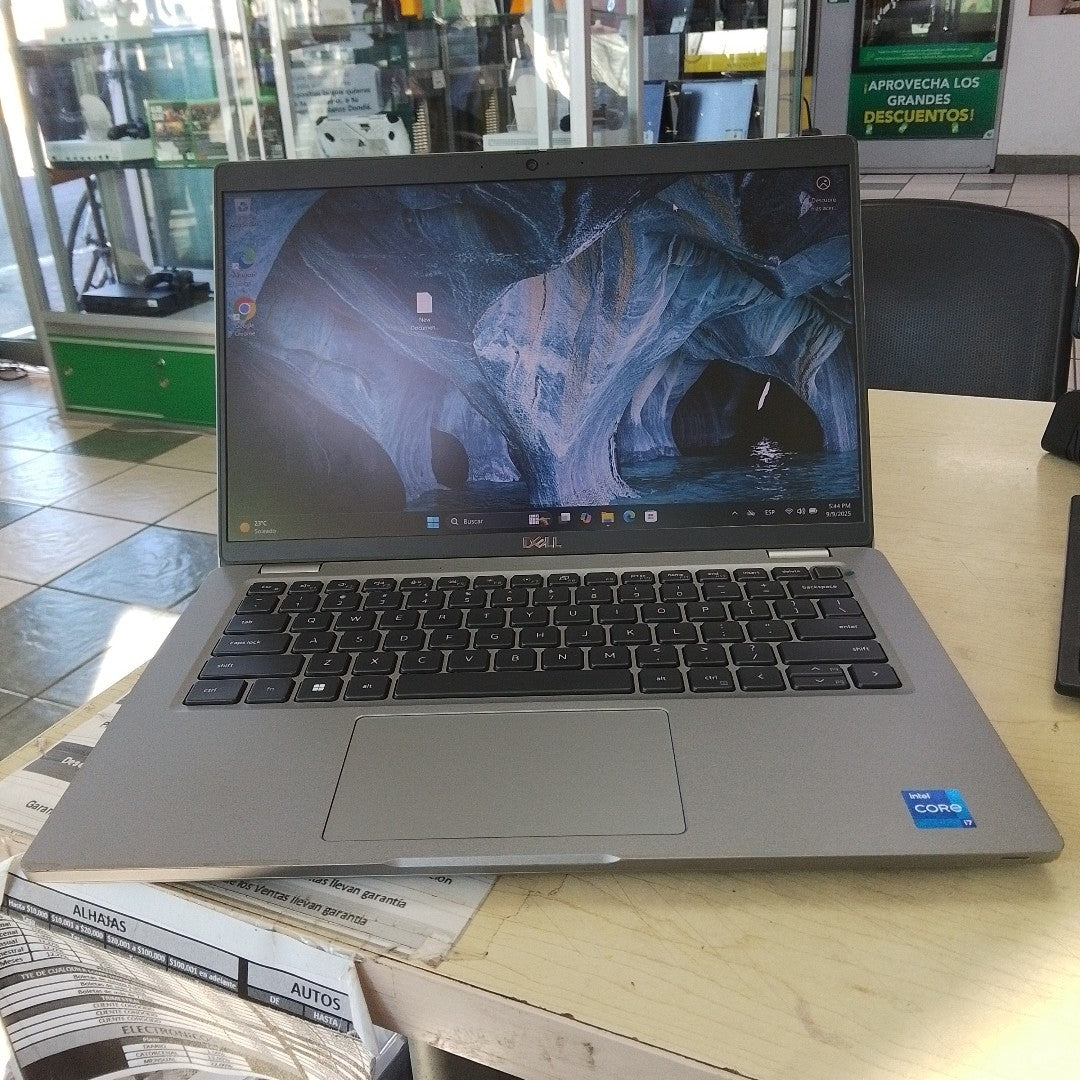 LAPTOP DELL LATITUDE 5420 (2022) 512 GB SSD 16 GB RAM (SEMINUEVO)