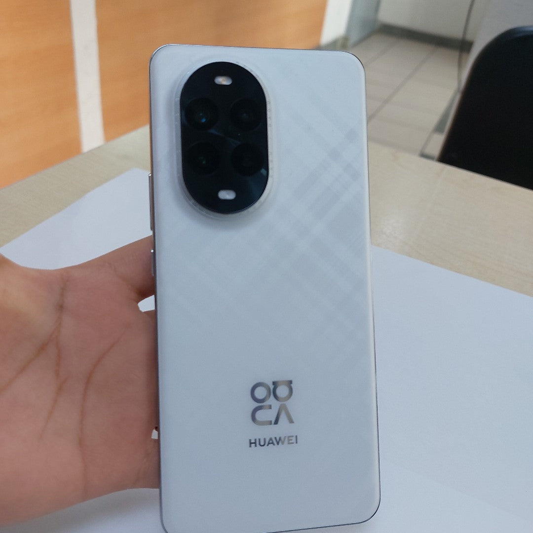 CELULAR HUAWEI NOVA 13 PRO MIS-LX9 (2024) 512 GB 12 GB RAM (SEMINUEVO)