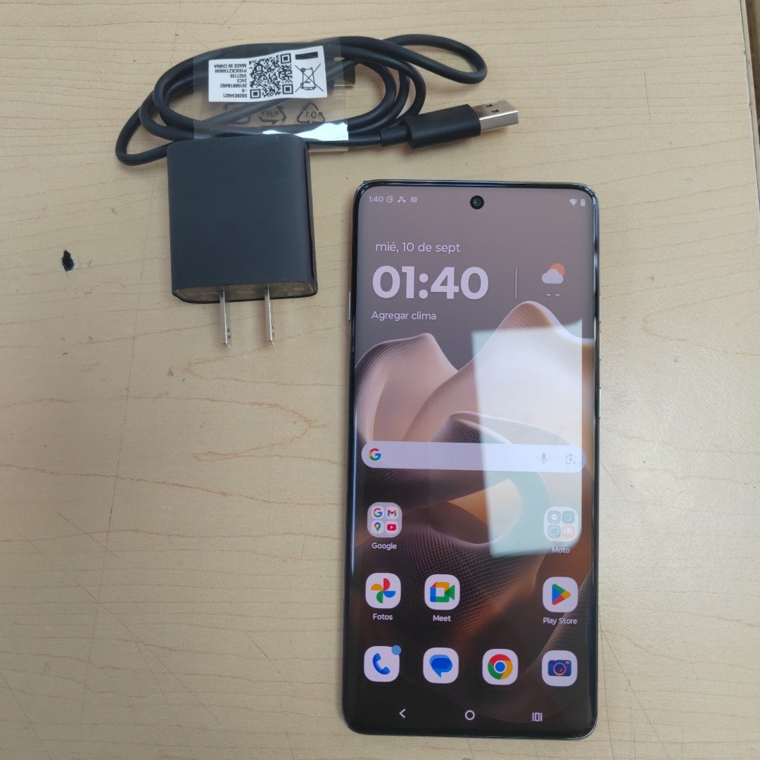 CELULAR MOTOROLA EDGE 60 PRO XT2507-1 (2025) 512 GB 12 GB RAM (SEMINUEVO)