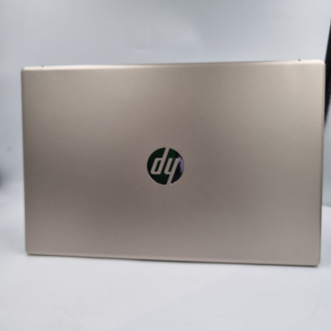 LAPTOP HP 15-FC0003LA (2023) 256 GB SSD 8 GB RAM (SEMINUEVO)