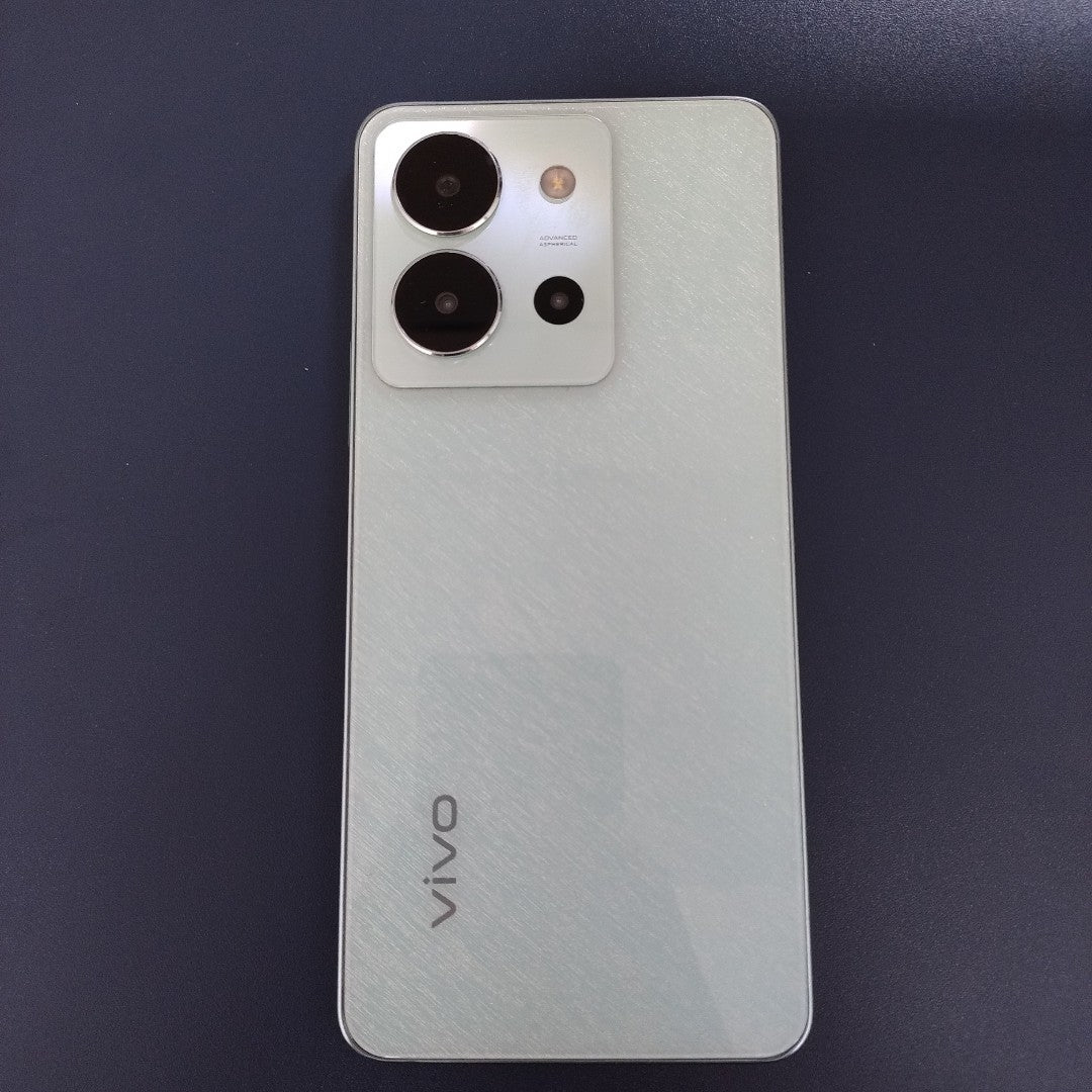 CELULAR VIVO Y36 V2247 256 GB 8 GB RAM (SEMINUEVO)