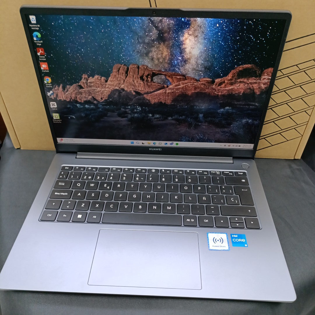 LAPTOP HUAWEI MATEBOOK D14 MDF-X (2024) 512 GB SSD 16 GB RAM (SEMINUEVO)