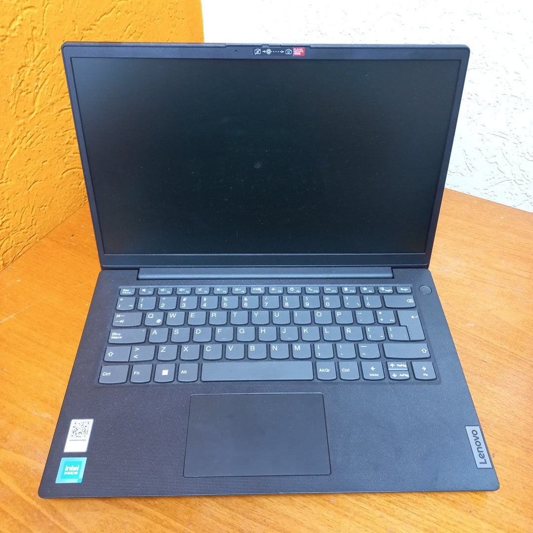 LAPTOP LENOVO V14 G2 IJL (2023) 256 GB SSD 4 GB RAM (SEMINUEVO)