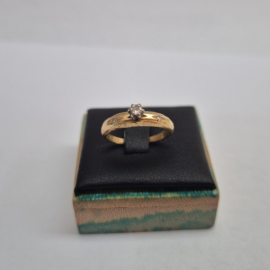 ANILLO. ORO. 14 K 2.6 GRMS (SEMINUEVO)