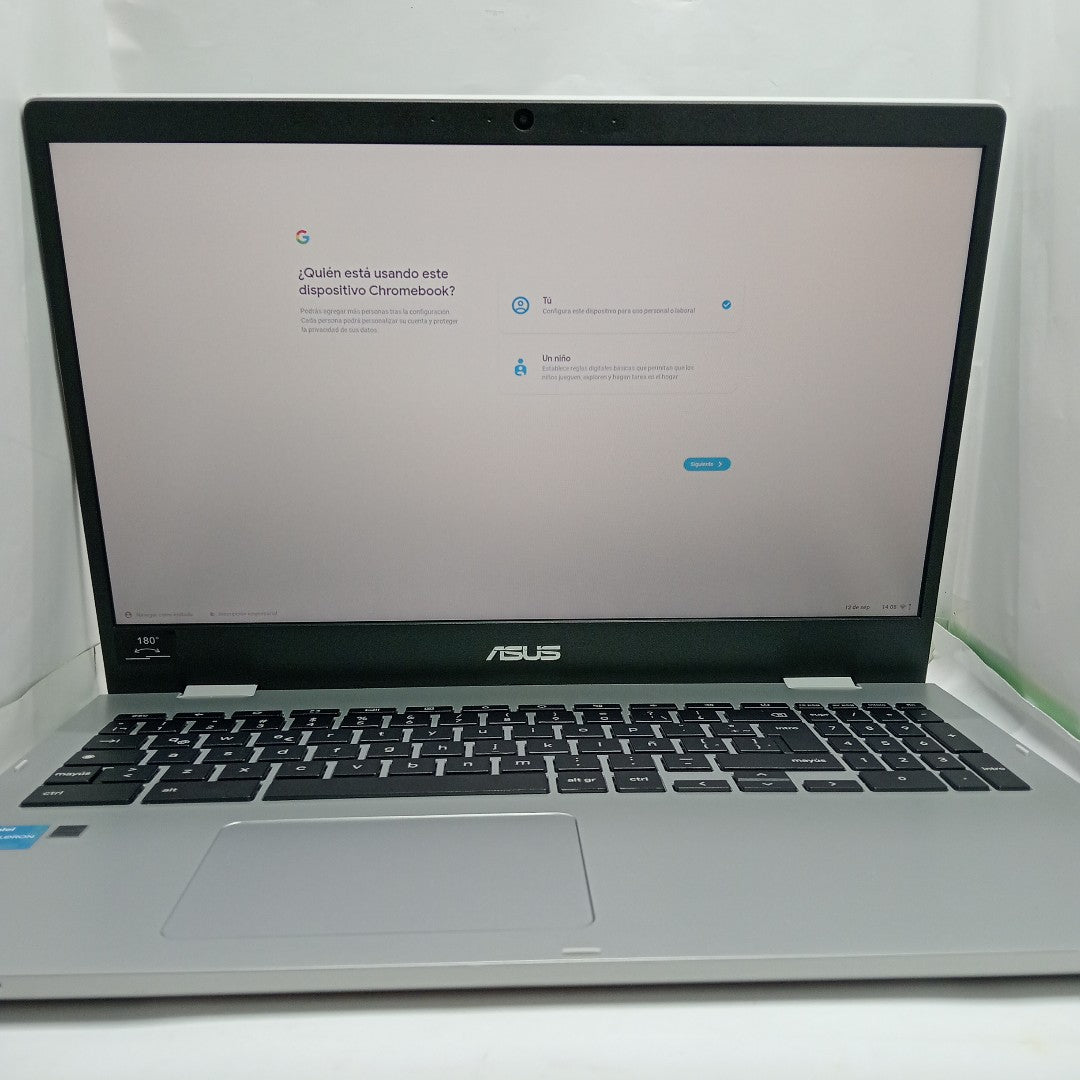 LAPTOP ASUS CHROMEBOOK CX1500CKA-CEL8G128-C2 (2023) 128 GB 8 GB RAM (SEMINUEVO)