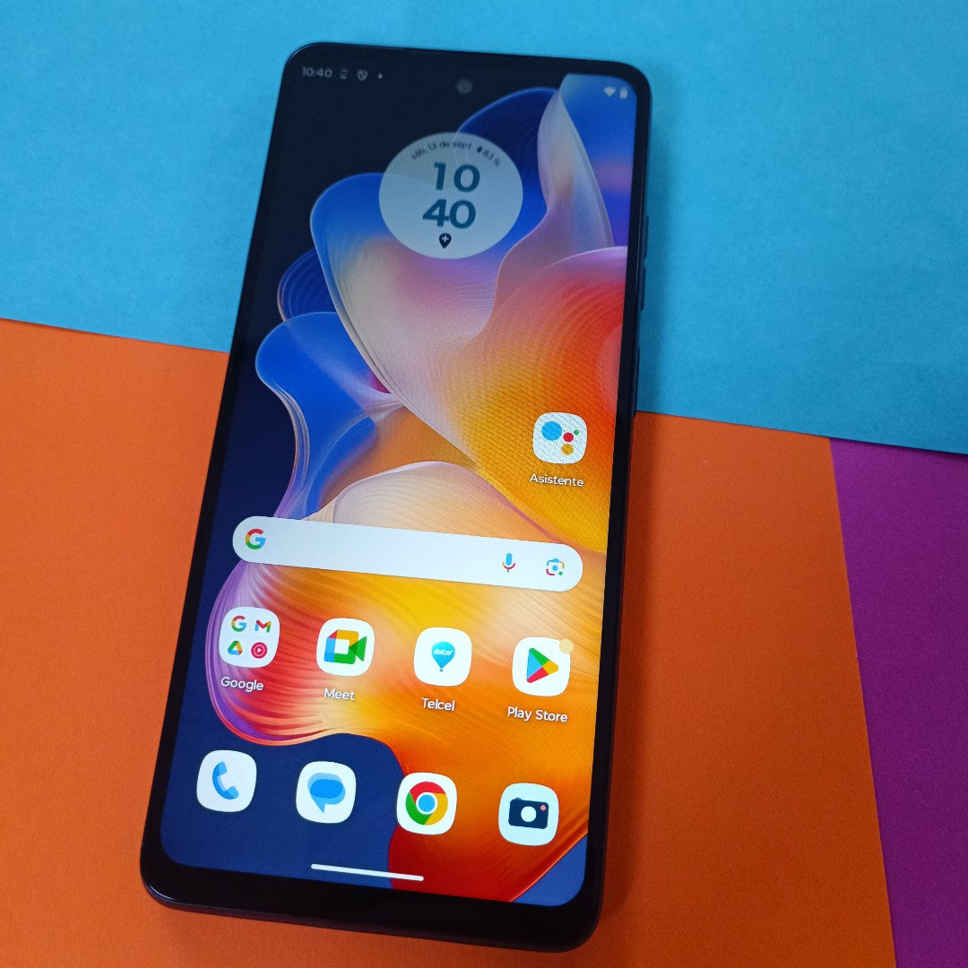 CELULAR MOTOROLA MOTO G24 XT2423-1 (2024) 256 GB 4 GB RAM (SEMINUEVO)
