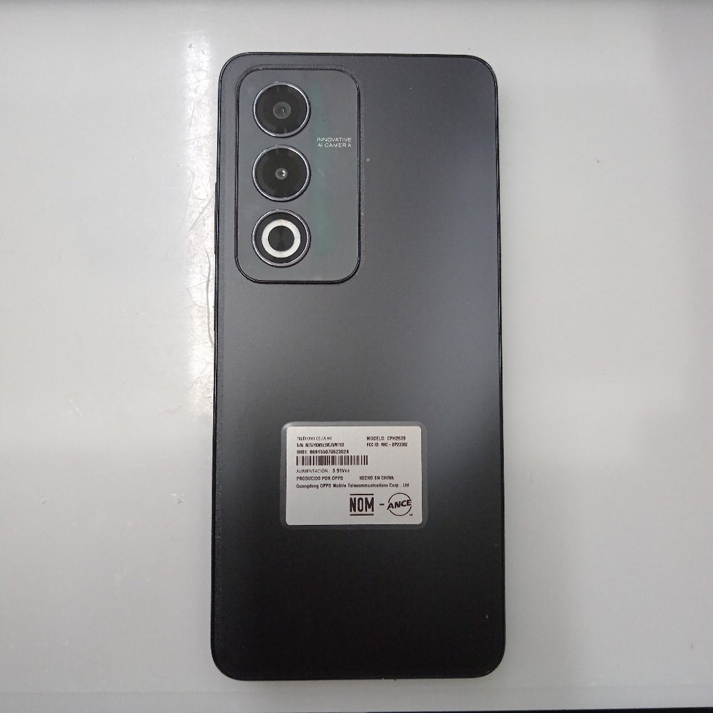CELULAR OPPO  A80 5G CPH2639 (2024) 256 GB 8 GB RAM (SEMINUEVO)