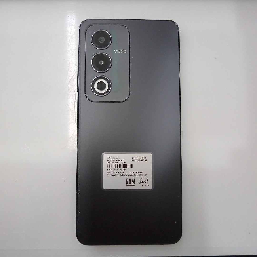 CELULAR OPPO  A80 5G CPH2639 (2024) 256 GB 8 GB RAM (SEMINUEVO)