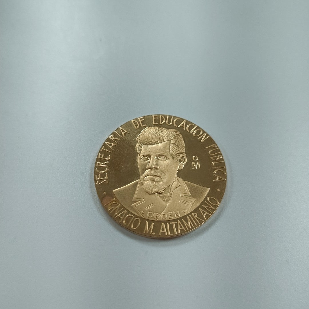 MEDALLA CONMEMORATIVA ORO 21 K 41,90 GRMS (SEMINUEVO)