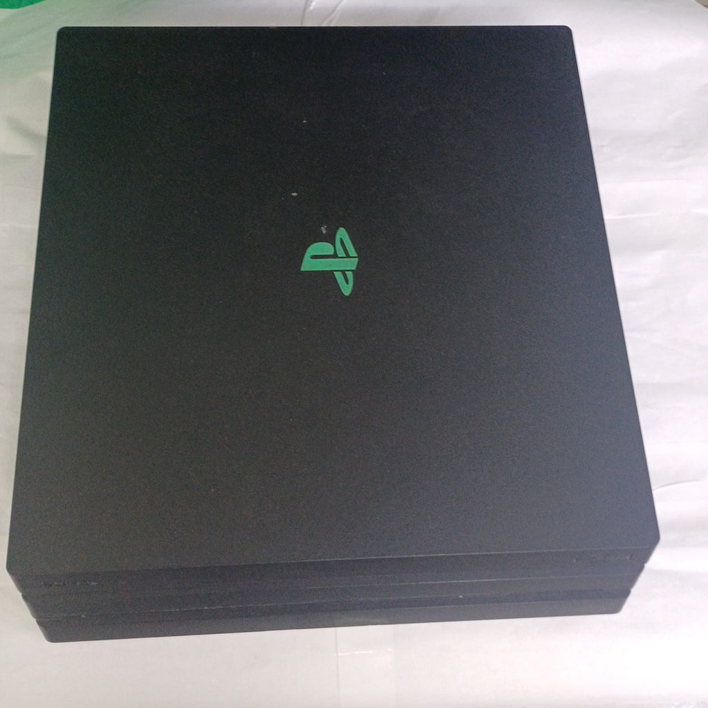 CONSOLA DE VIDEOJUEGO SONY PS4 PRO 1 TB (SEMINUEVO)
