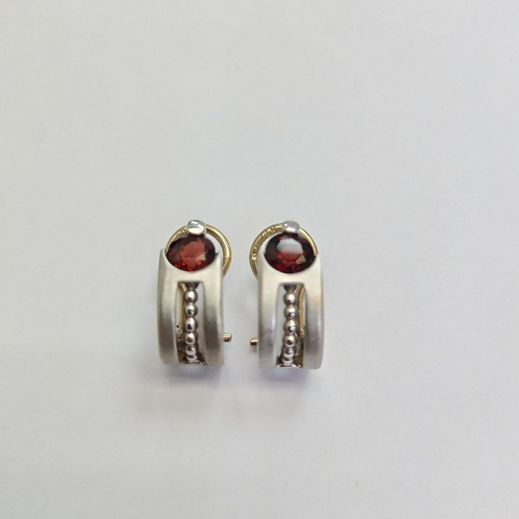 ARETES PAR ORO BLANCO 14 K 5,20 GRMS (SEMINUEVO)