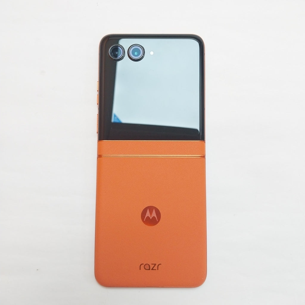 CELULAR MOTOROLA RAZR 50 5G XT2453-1 512 GB 12 GB RAM (SEMINUEVO)