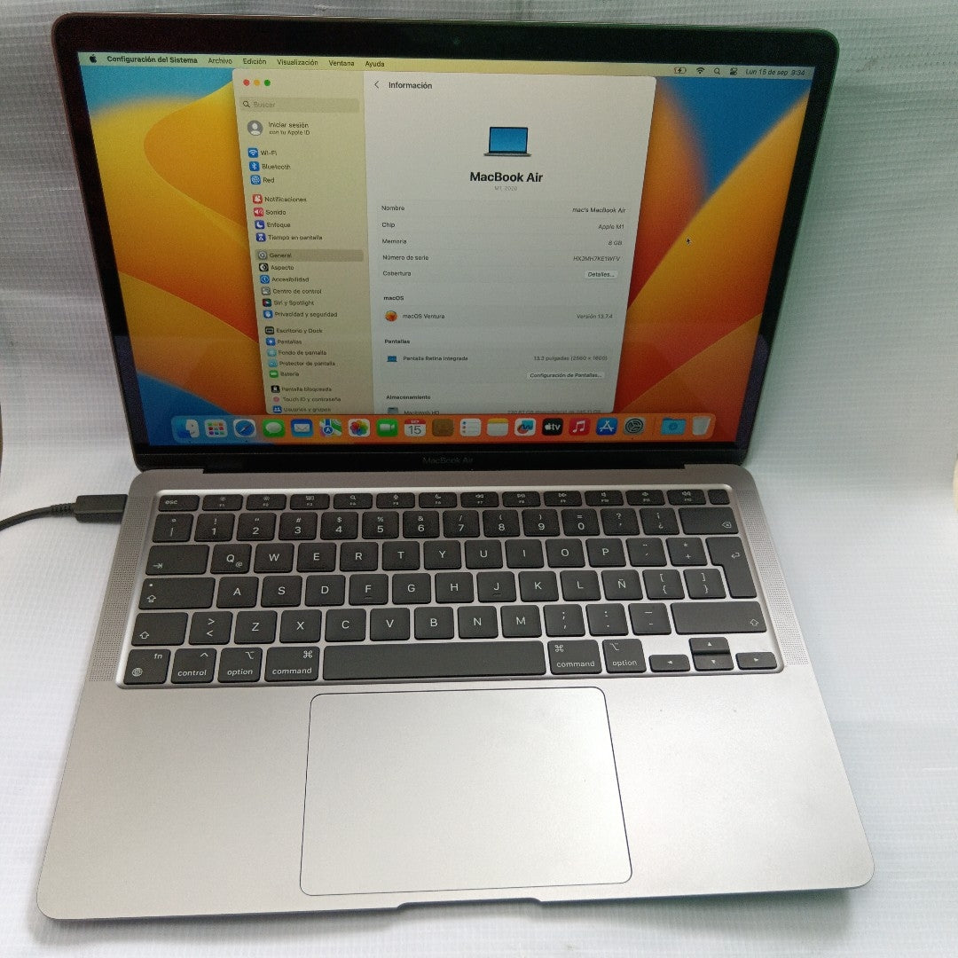LAPTOP APPLE MACBOOK AIR 13" 2020 3.2 A2337 256 GB SSD 8 GB RAM (SEMINUEVO)