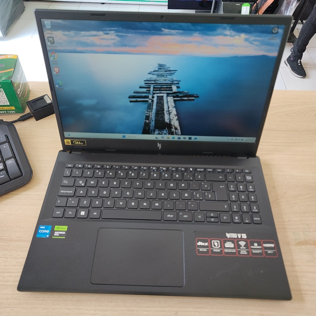LAPTOP ACER NITRO V15 ANV15-51-59HC (2024) 512 GB SSD 8 GB RAM (SEMINUEVO)