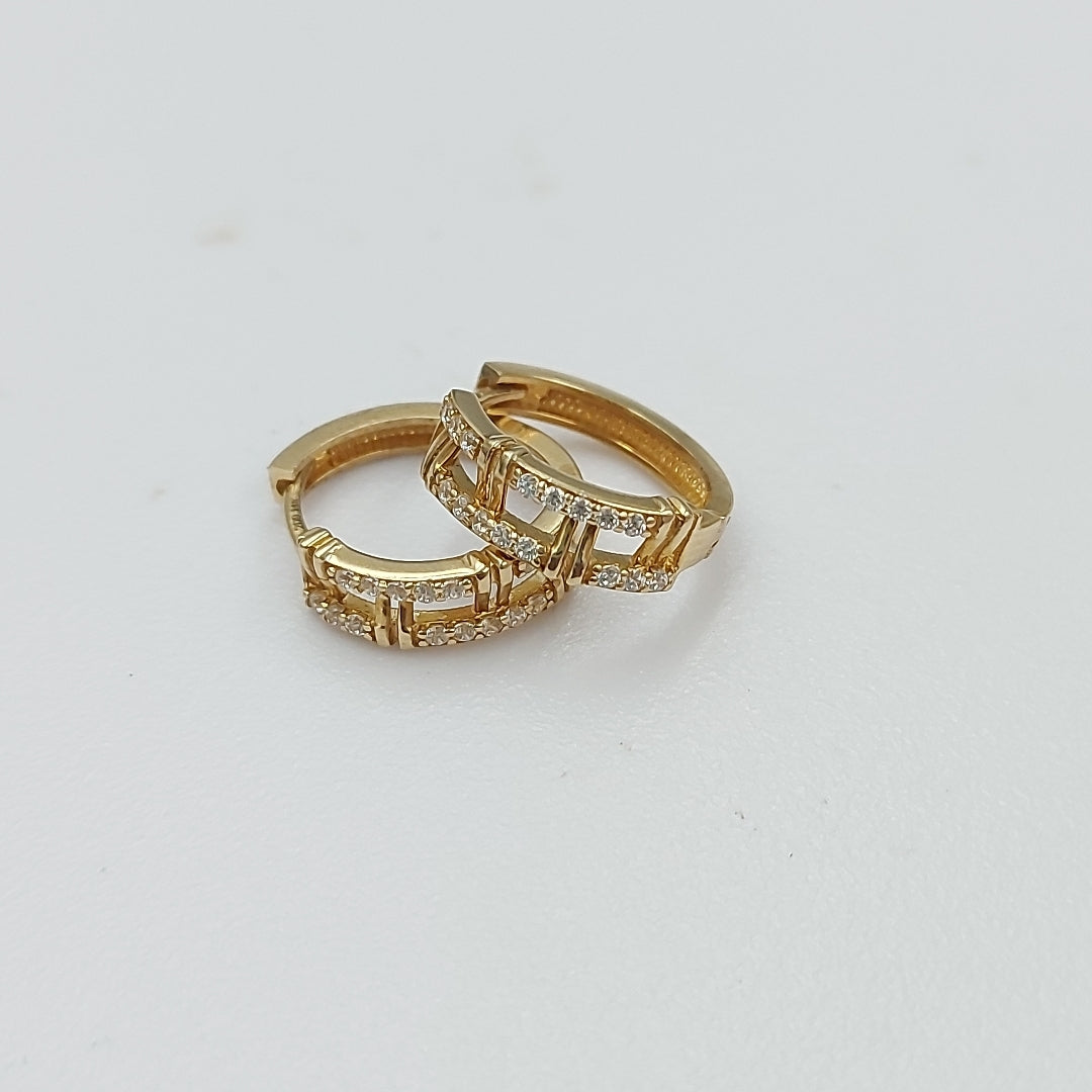HUGGIES ORO 14K 2.5 (NUEVO)