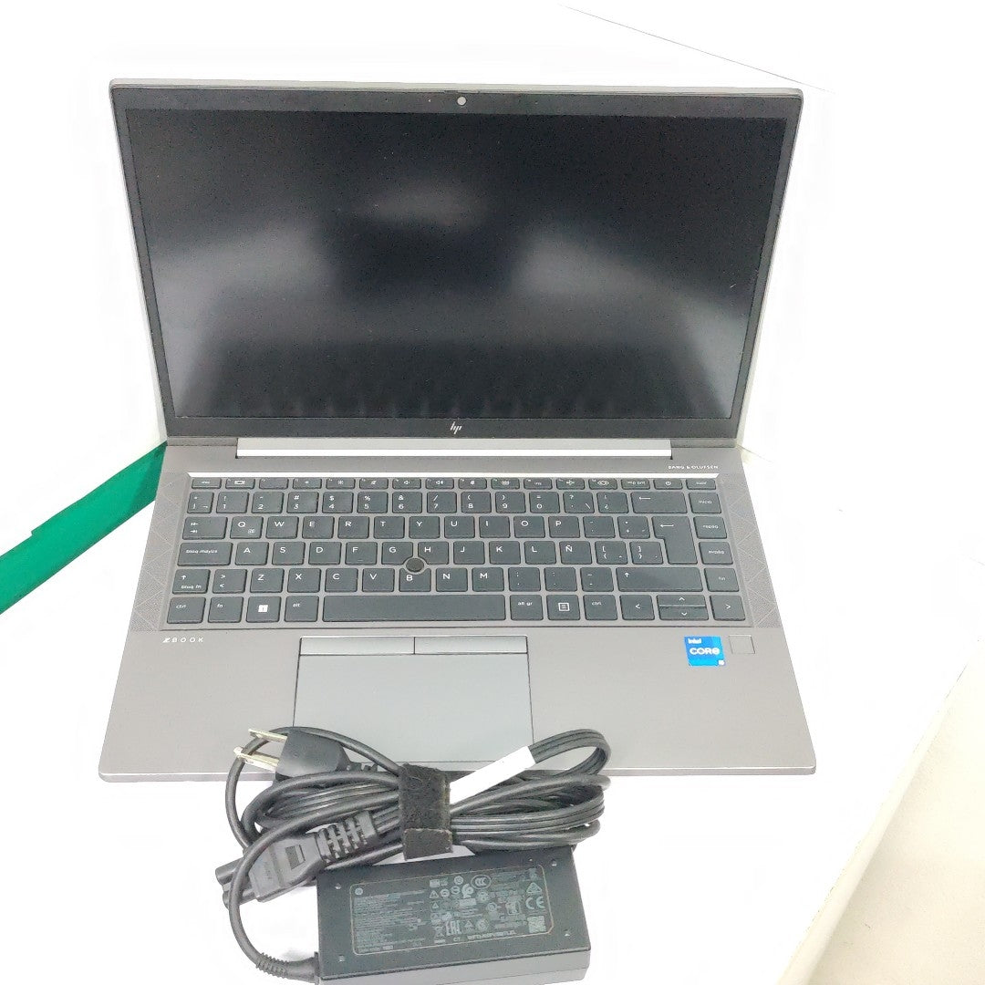 LAPTOP HP ZBOOK FIREFLY 14 G8 (2022) 512 GB SSD 16 GB RAM (SEMINUEVO)