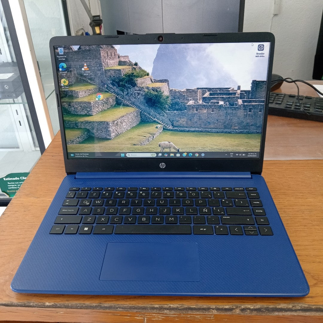LAPTOP HP 14-DQ0508LA (2022) 256 GB SSD 8 GB RAM (SEMINUEVO)