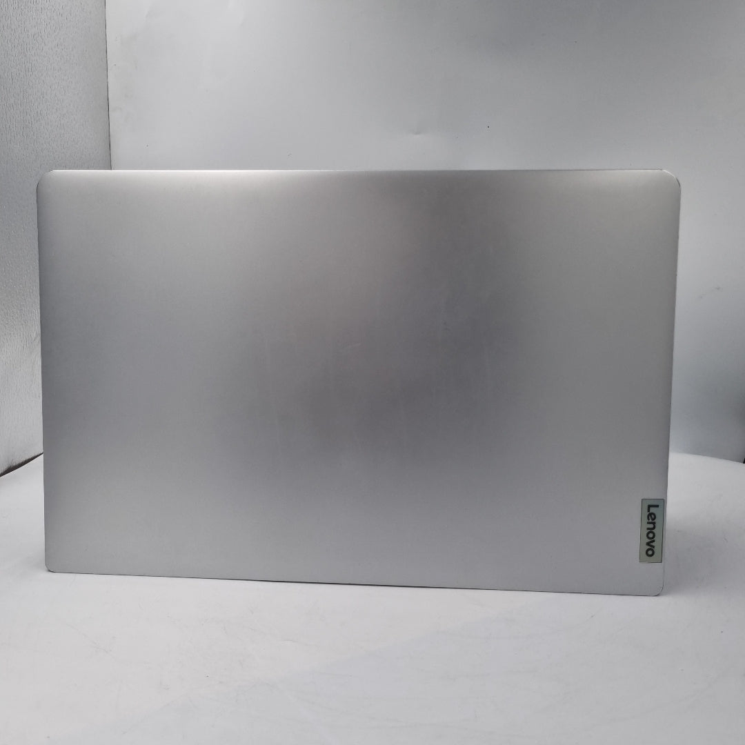 LAPTOP LENOVO IDEAPAD 1 15AMN7 (2023) 256 GB SSD 8 GB RAM (SEMINUEVO)