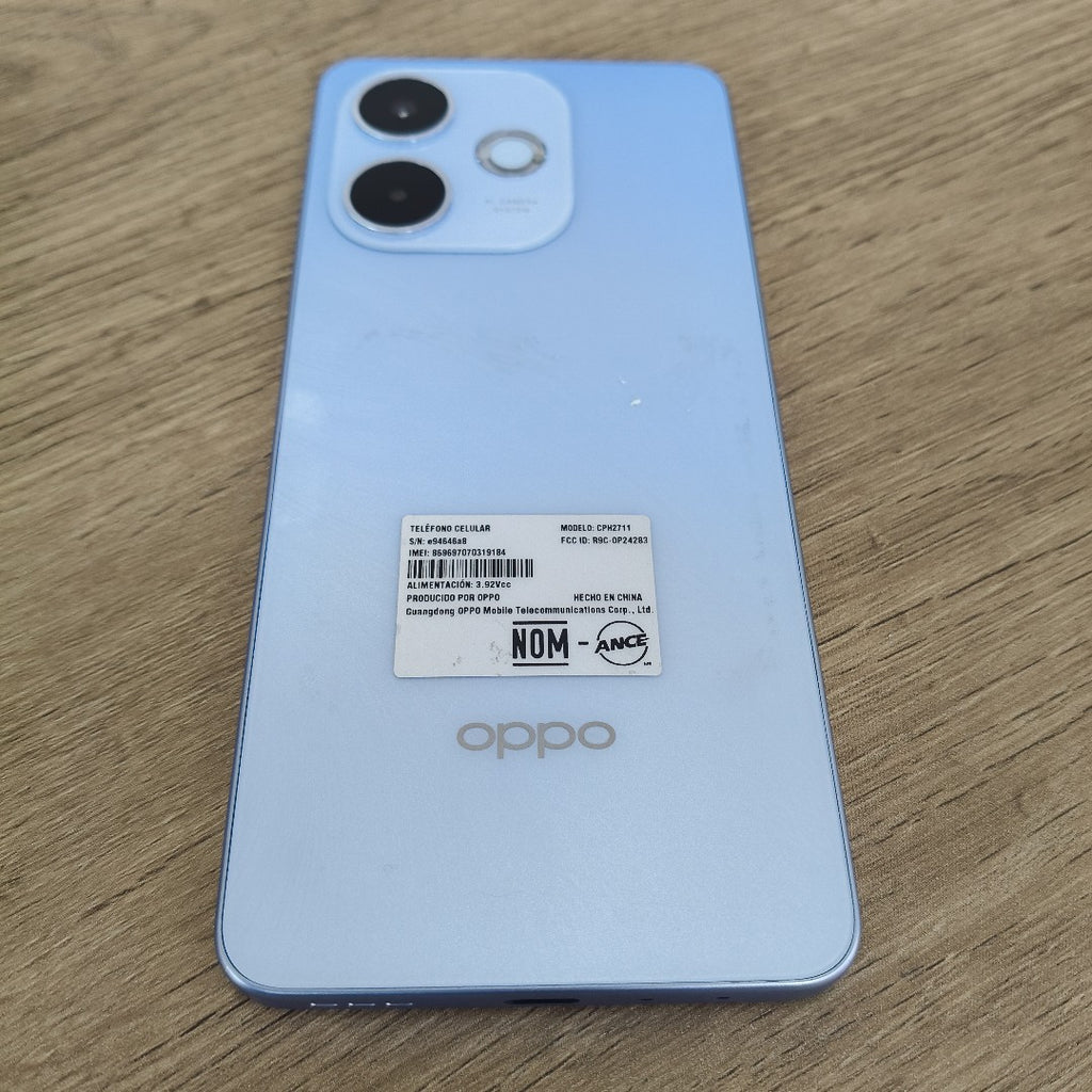 CELULAR OPPO  A5 PRO CPH2711 (2025) 256 GB 8 GB RAM (SEMINUEVO)