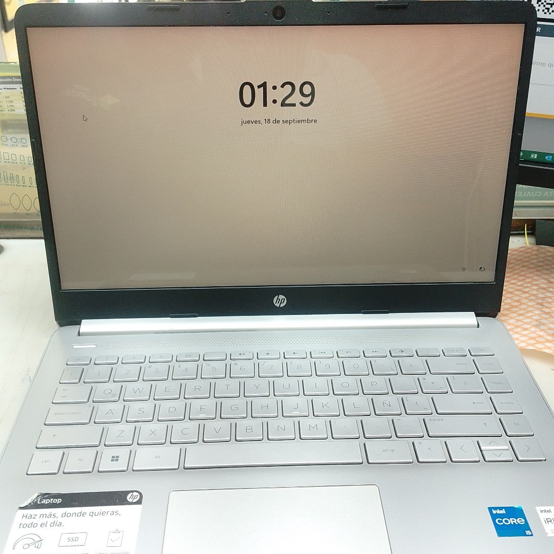 LAPTOP HP 14-DQ2533LA (2023) 512 GB SSD 8 GB RAM (SEMINUEVO)