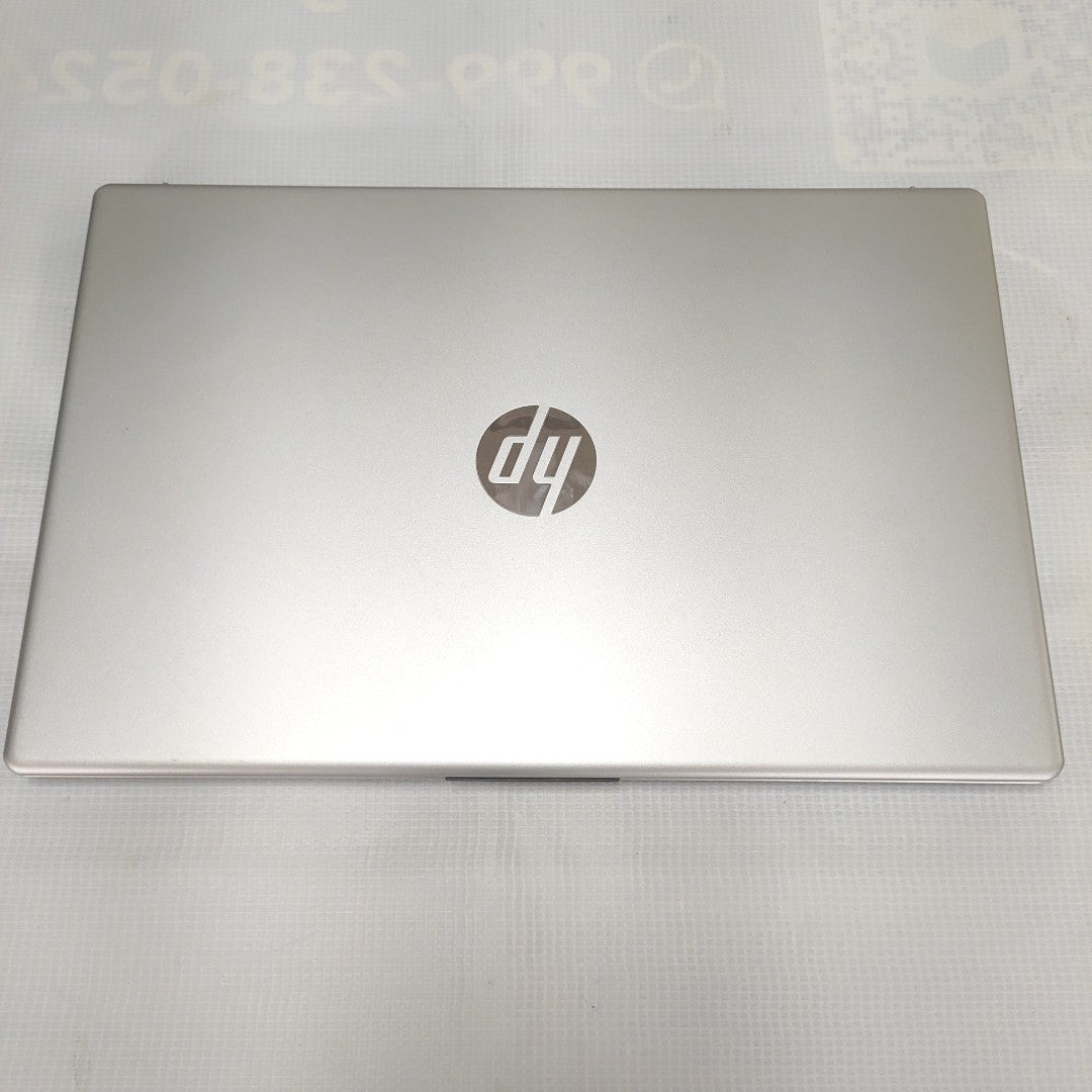 LAPTOP HP 15-FD0046LA (2024) 512 GB SSD 8 GB RAM (SEMINUEVO)